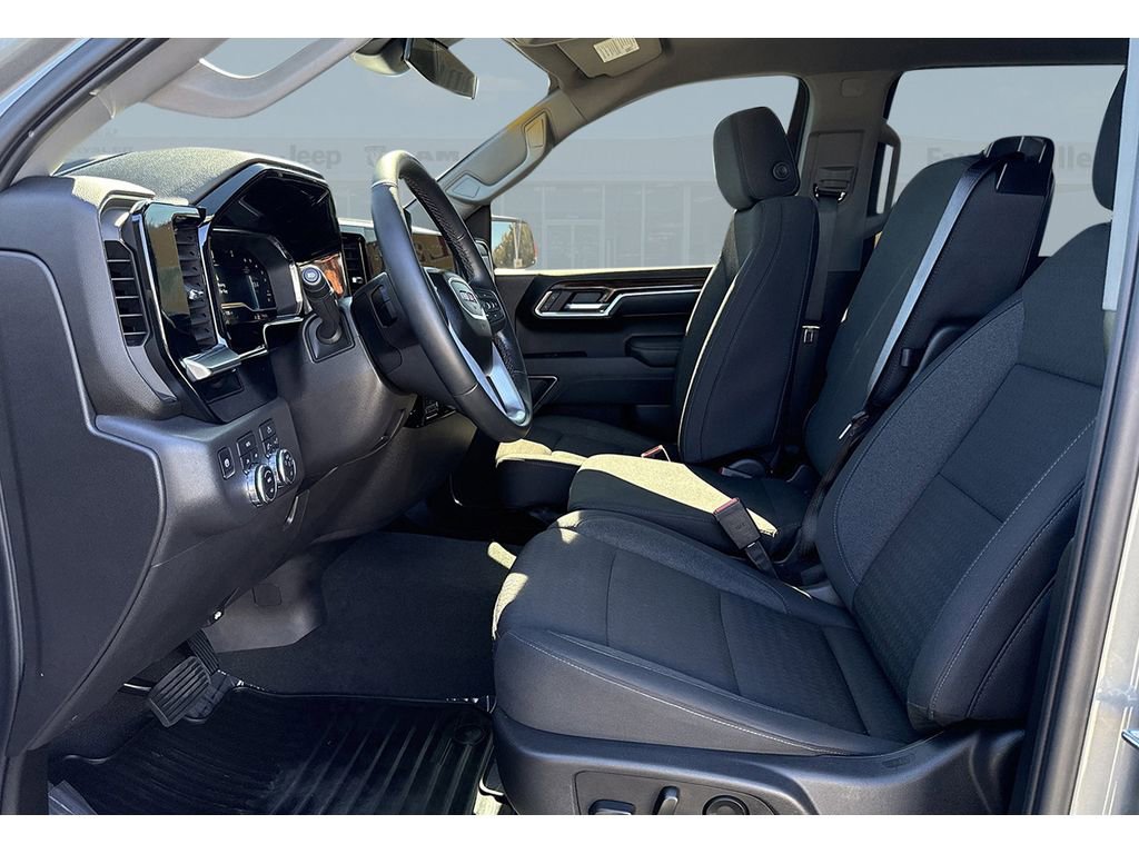 Used 2025 GMC Sierra 1500 Elevation image 16