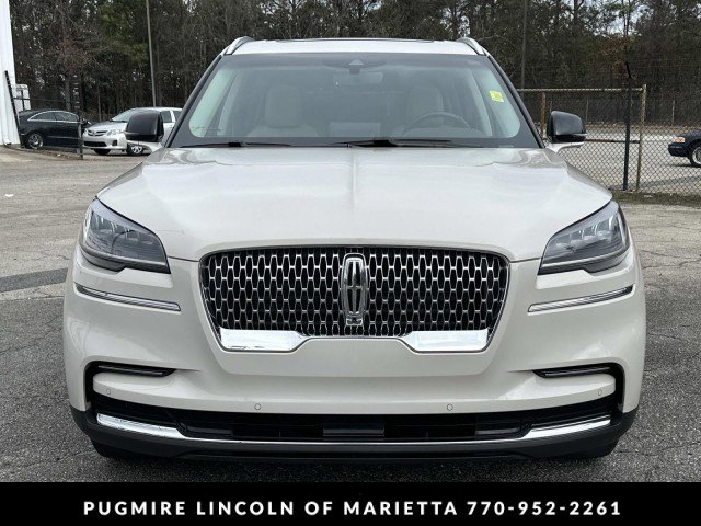 Used 2022 Lincoln Aviator Reserve w/ Elements Package Plus image 2