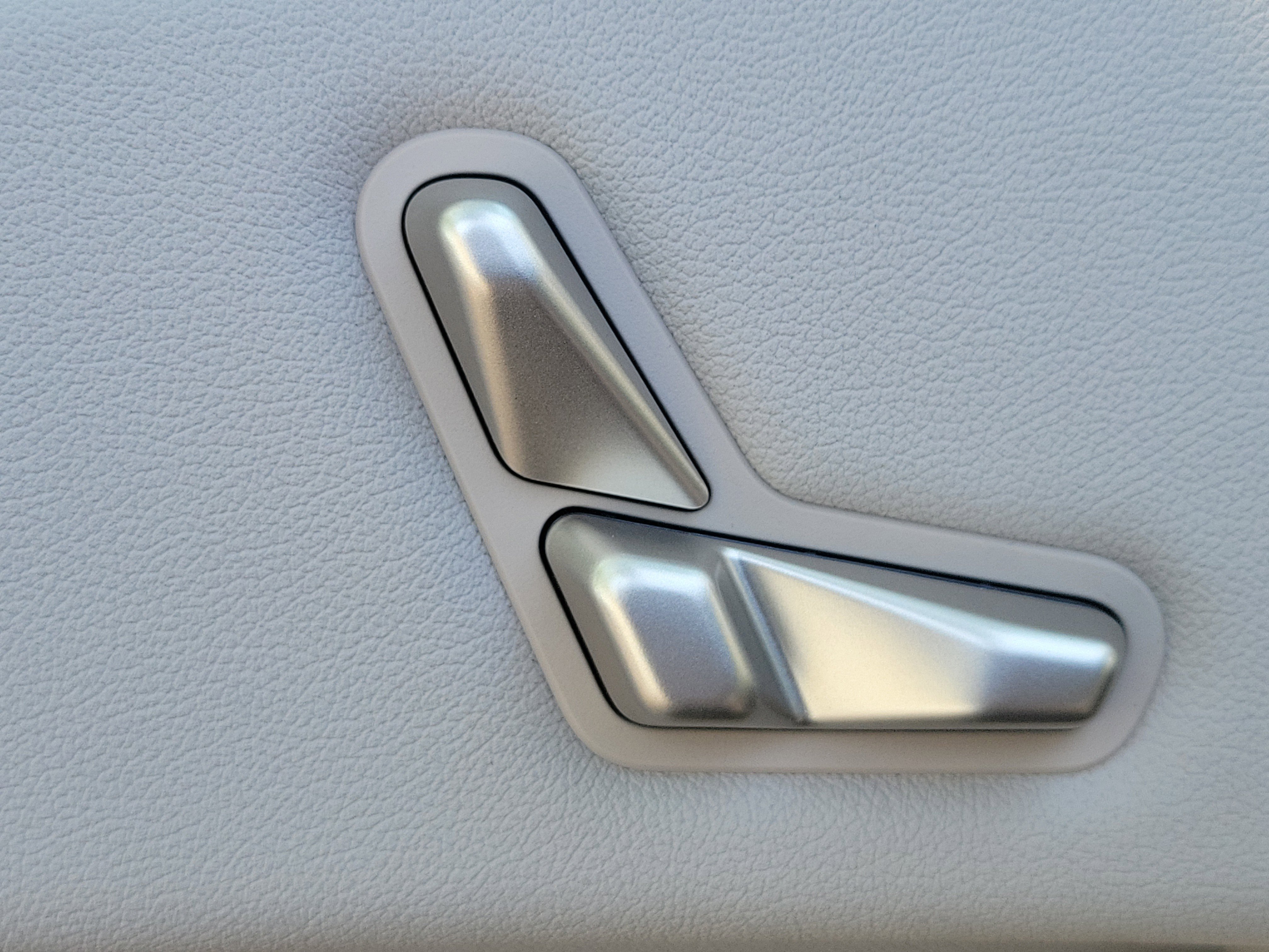 Certified 2024 BMW iX xDrive50 w/ Sport Package image 25