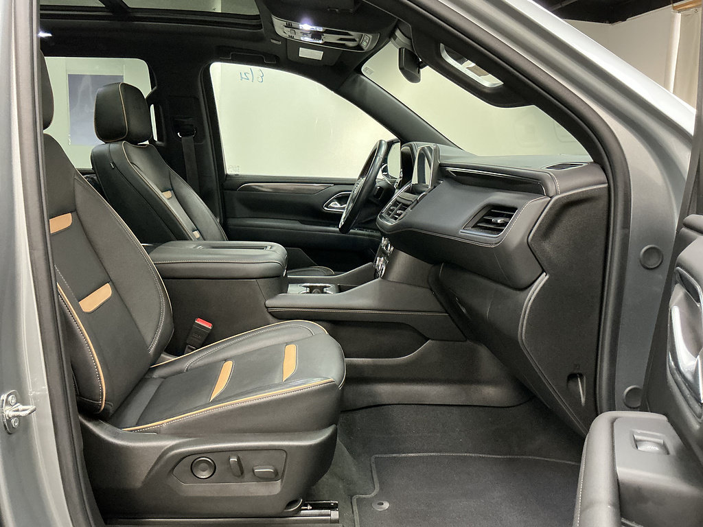 Used 2024 GMC Yukon AT4 AWD/4WD image 30