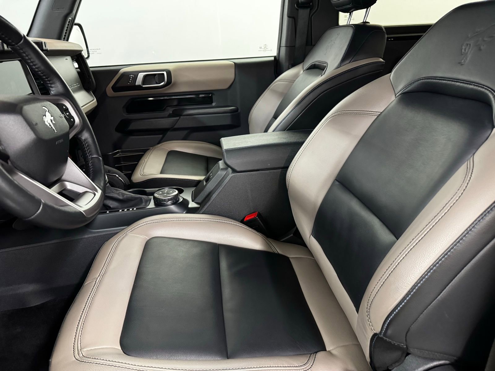 Used 2024 Ford Bronco Wildtrak image 11