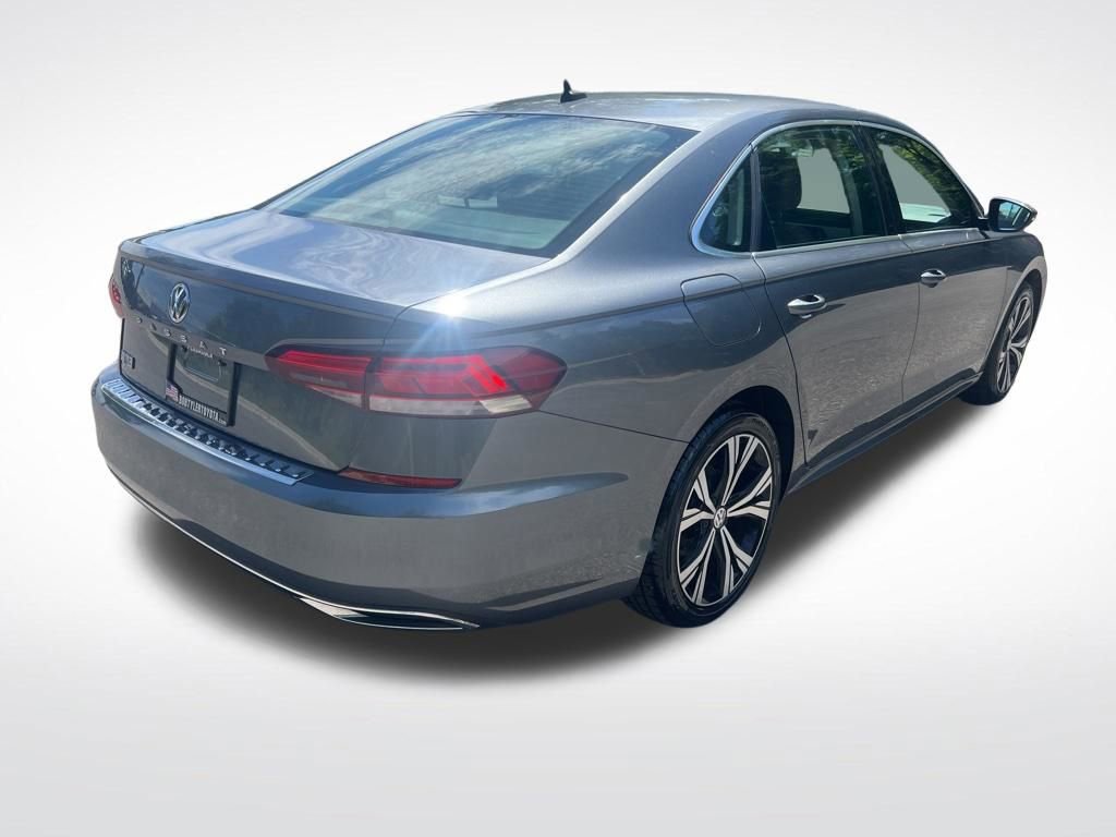 Used 2021 Volkswagen Passat 2.0T SE FWD image 5
