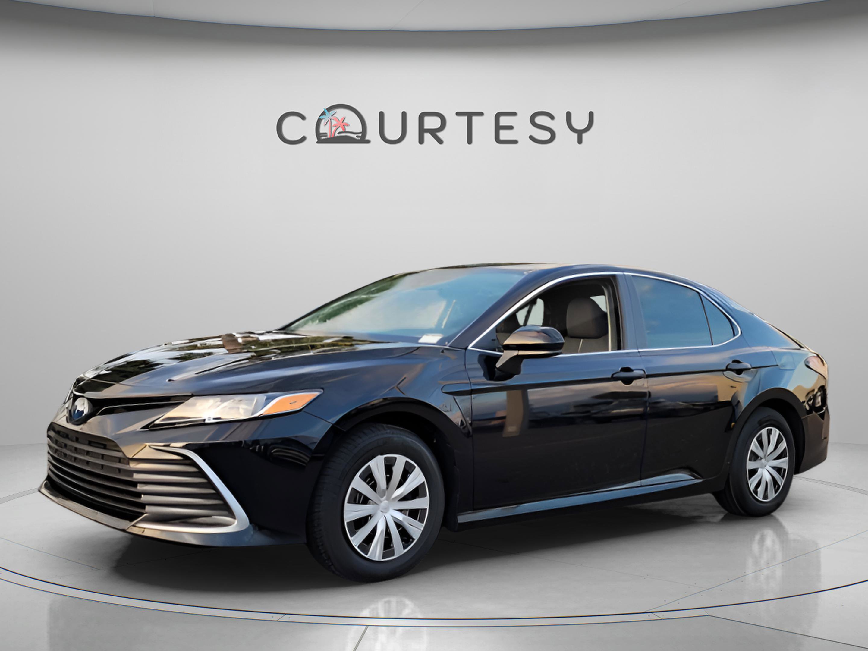 Certified 2023 Toyota Camry LE image 1