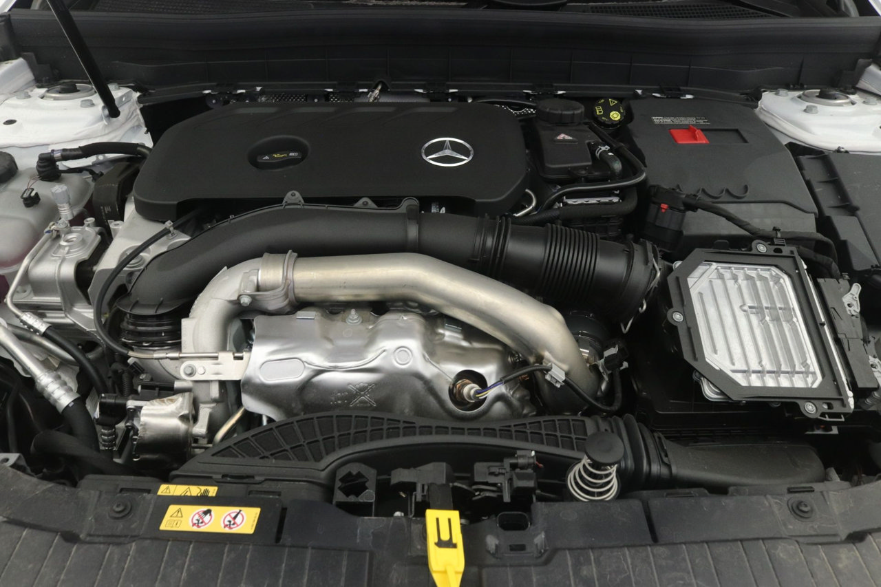 New 2026 Mercedes-Benz GLB 250 image 10