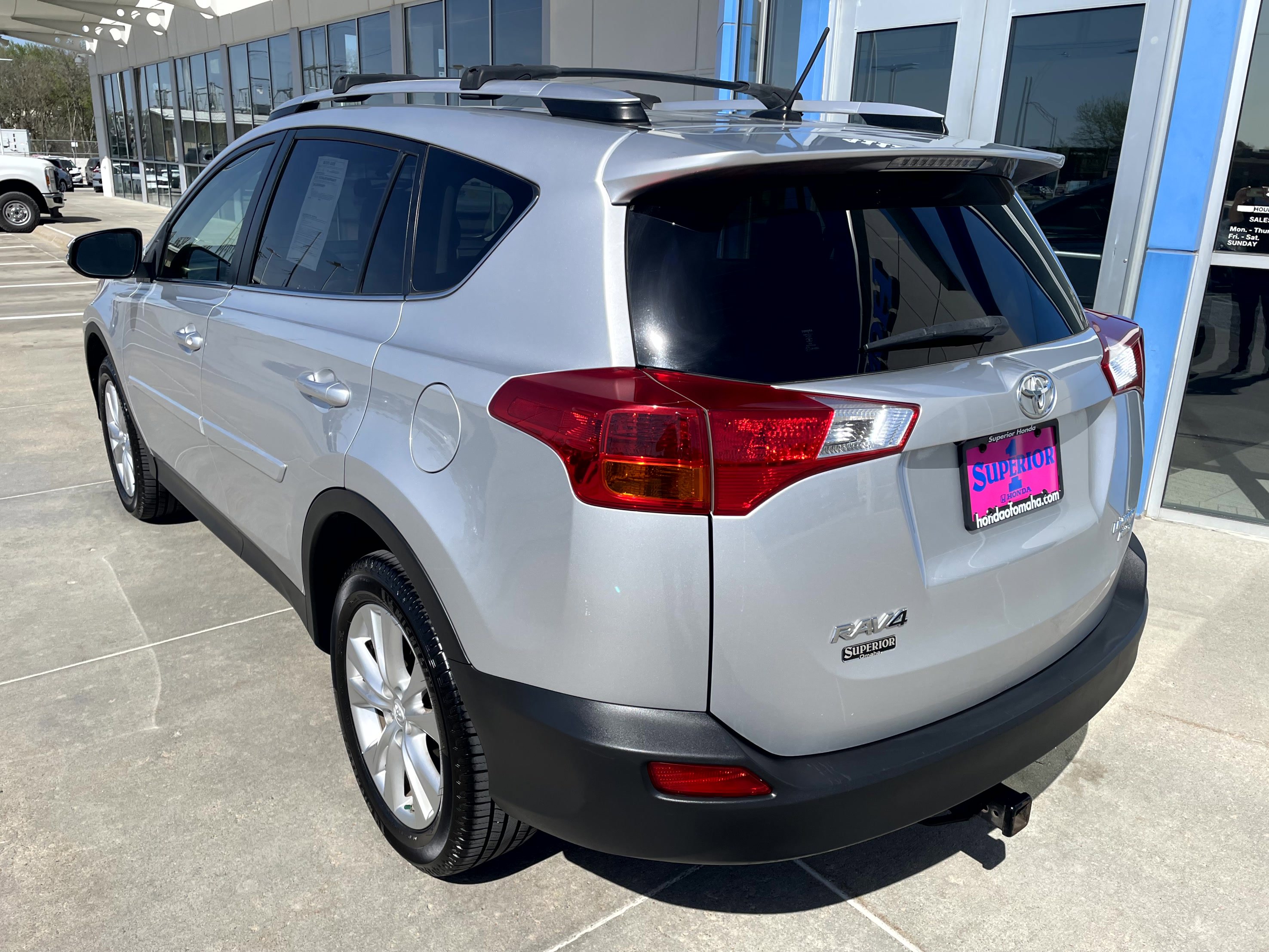 Used 2015 Toyota RAV4 Limited AWD/4WD image 2