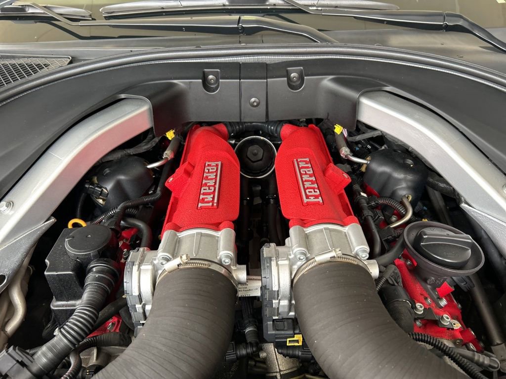 Used 2019 Ferrari Portofino RWD image 29