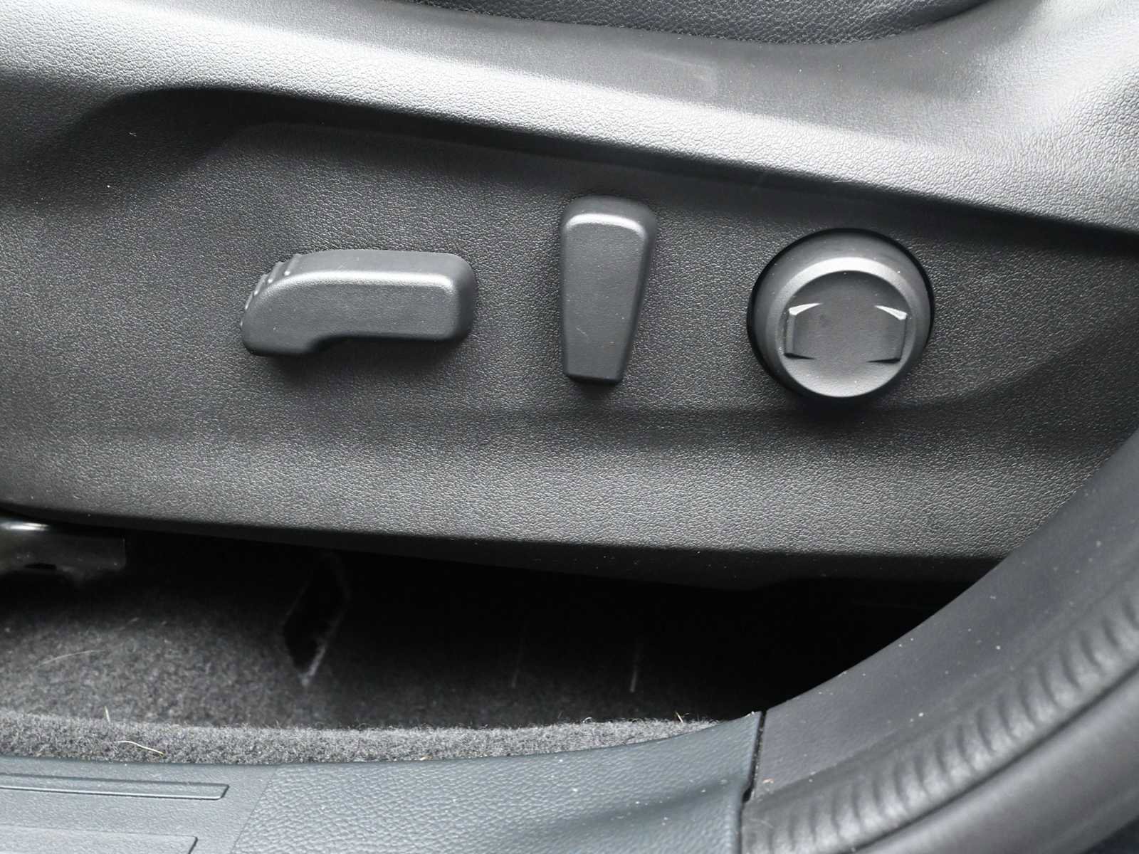 Used 2022 Subaru Forester Premium image 20