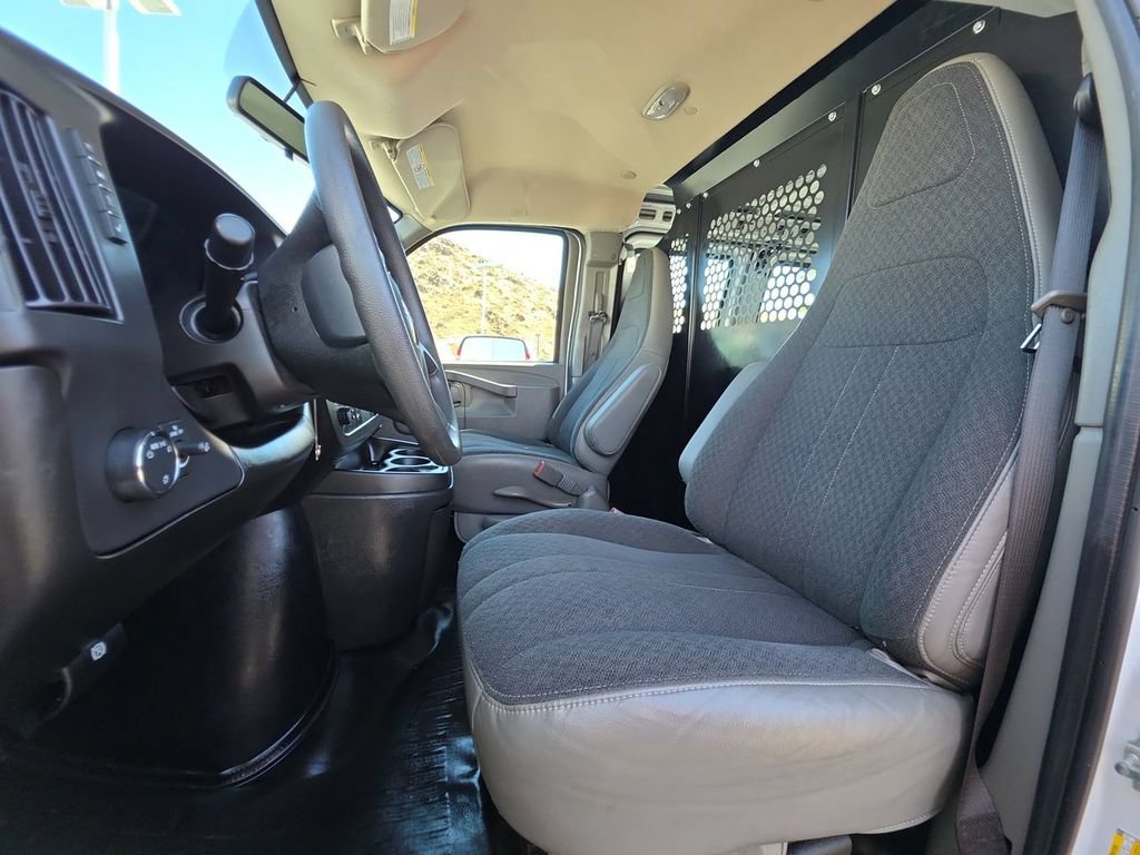 Used 2024 GMC Savana 2500 w/ Driver Convenience Package RWD image 18