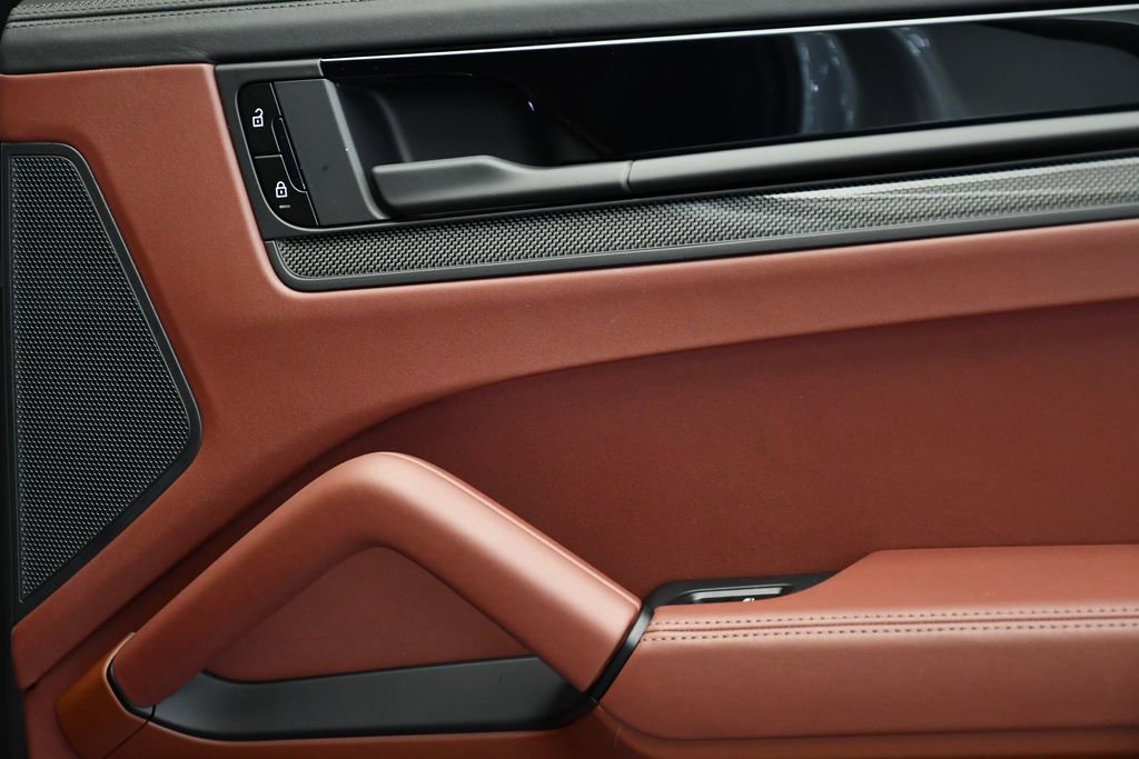 New 2026 Porsche Cayenne GTS AWD/4WD image 56