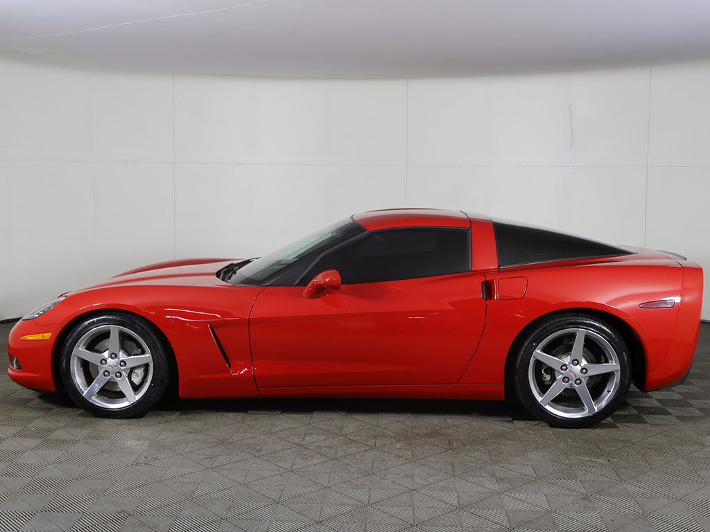 Used 2006 Chevrolet Corvette Coupe w/ Preferred Equipment Group RWD image 13