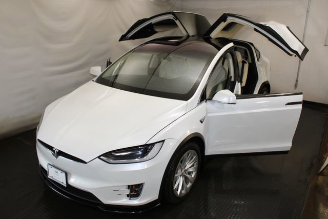 Used 2018 Tesla Model X 75D image 7