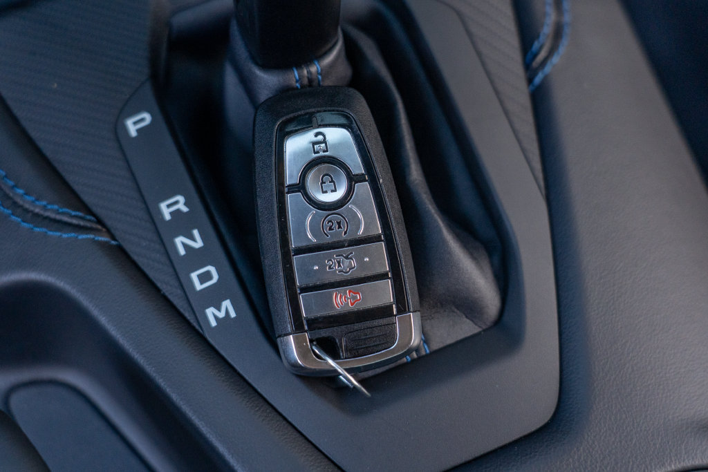 Used 2025 Ford Mustang Dark Horse RWD image 30