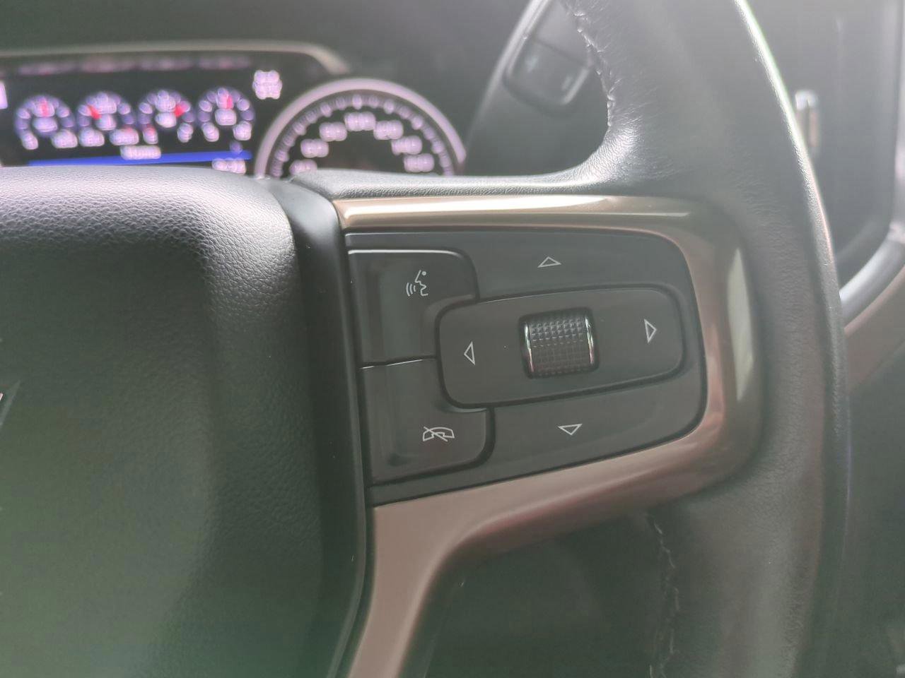 Used 2020 Chevrolet Silverado 1500 High Country w/ Technology Package AWD/4WD image 22