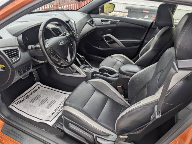 Used 2016 Hyundai Veloster Turbo w/ Option Group 04 FWD image 5