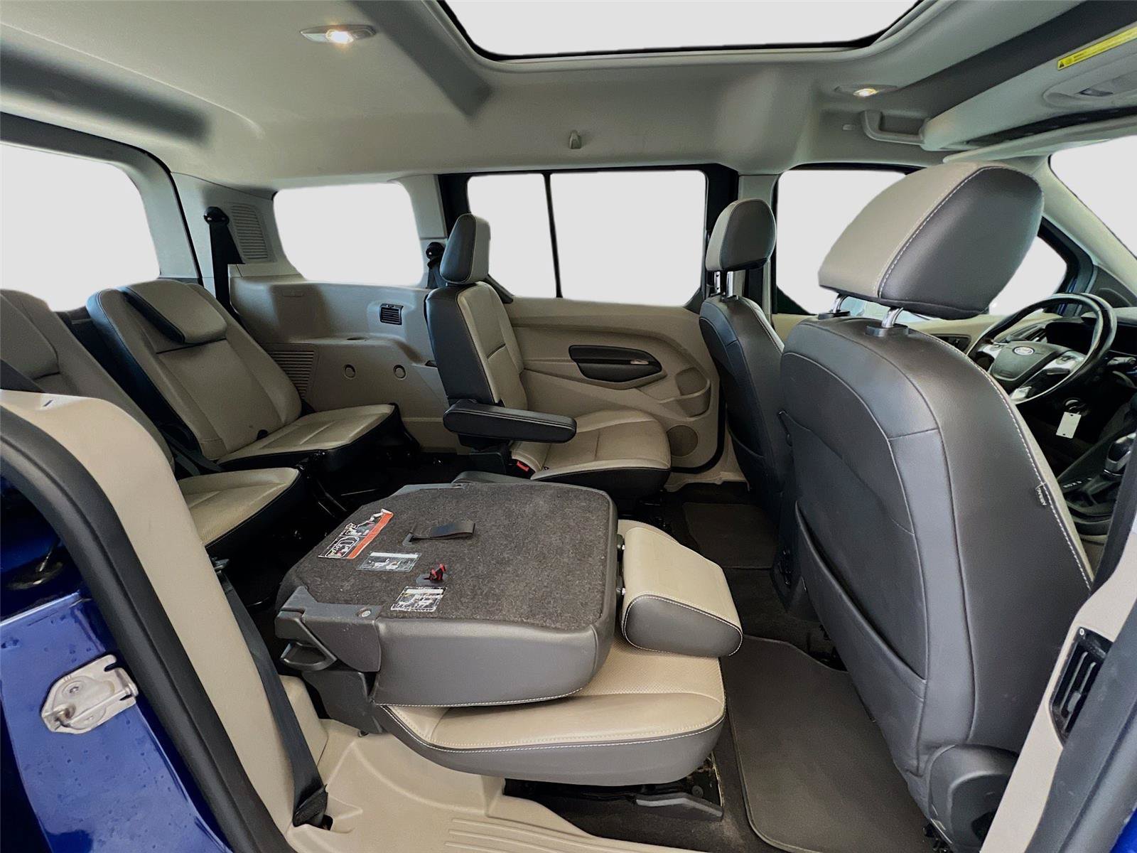 Used 2016 Ford Transit Connect Titanium FWD image 27