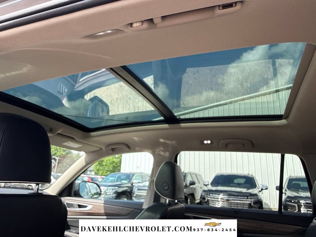 Used 2024 Volkswagen Atlas SEL Premium R-Line AWD/4WD image 17