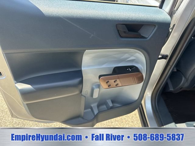 Used 2023 Ford Maverick Lariat w/ Equipment Group 500A Standard AWD/4WD image 16