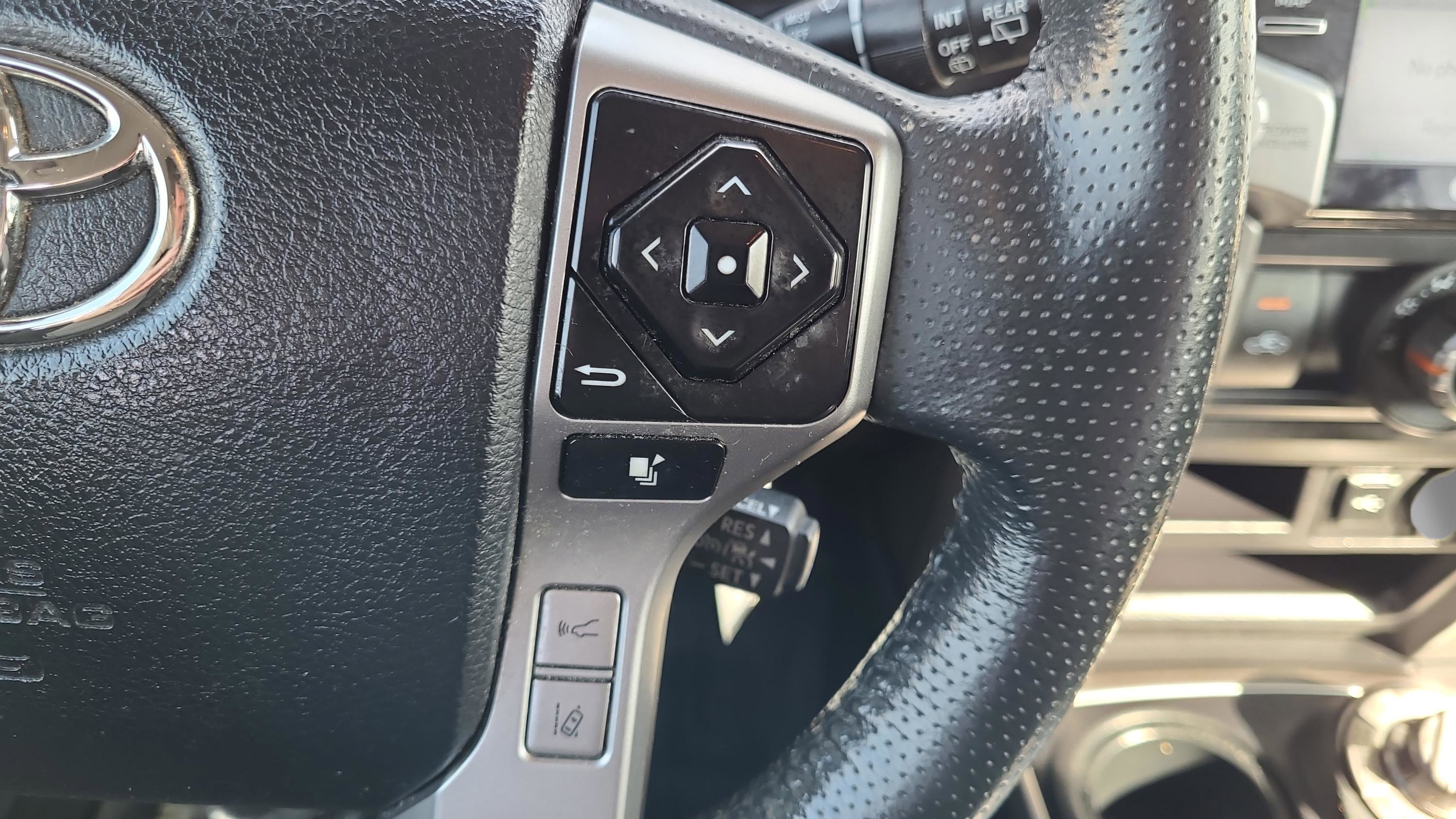 Used 2021 Toyota 4Runner SR5 image 13