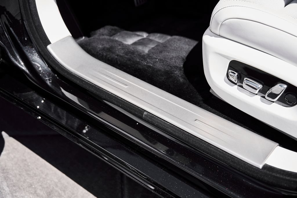 Used 2026 Rolls-Royce Ghost RWD image 38