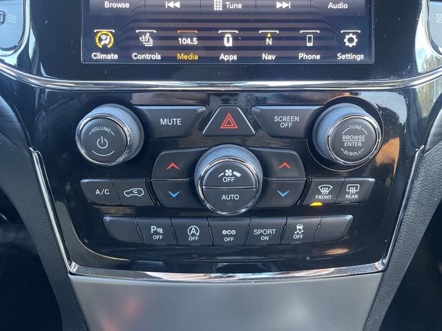 Used 2021 Jeep Grand Cherokee Laredo X image 39