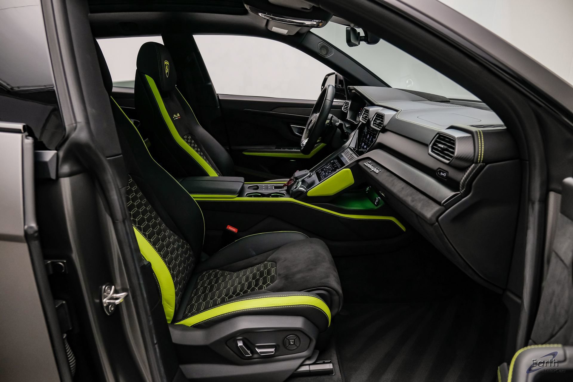 Used 2022 Lamborghini Urus image 59