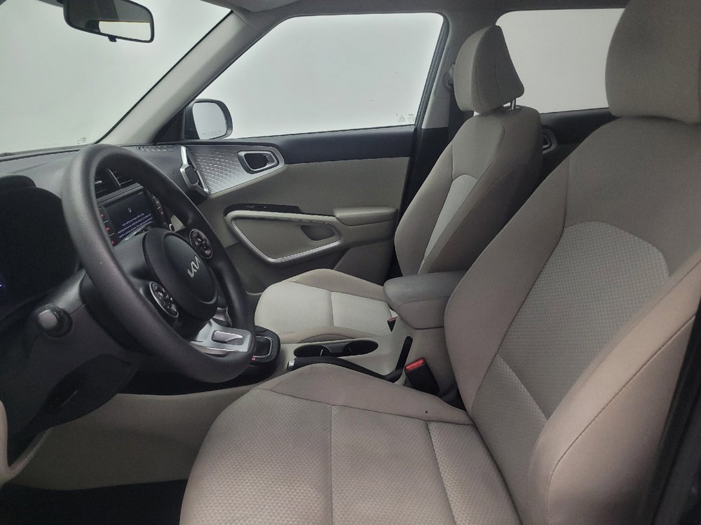 Used 2022 Kia Soul LX FWD image 17