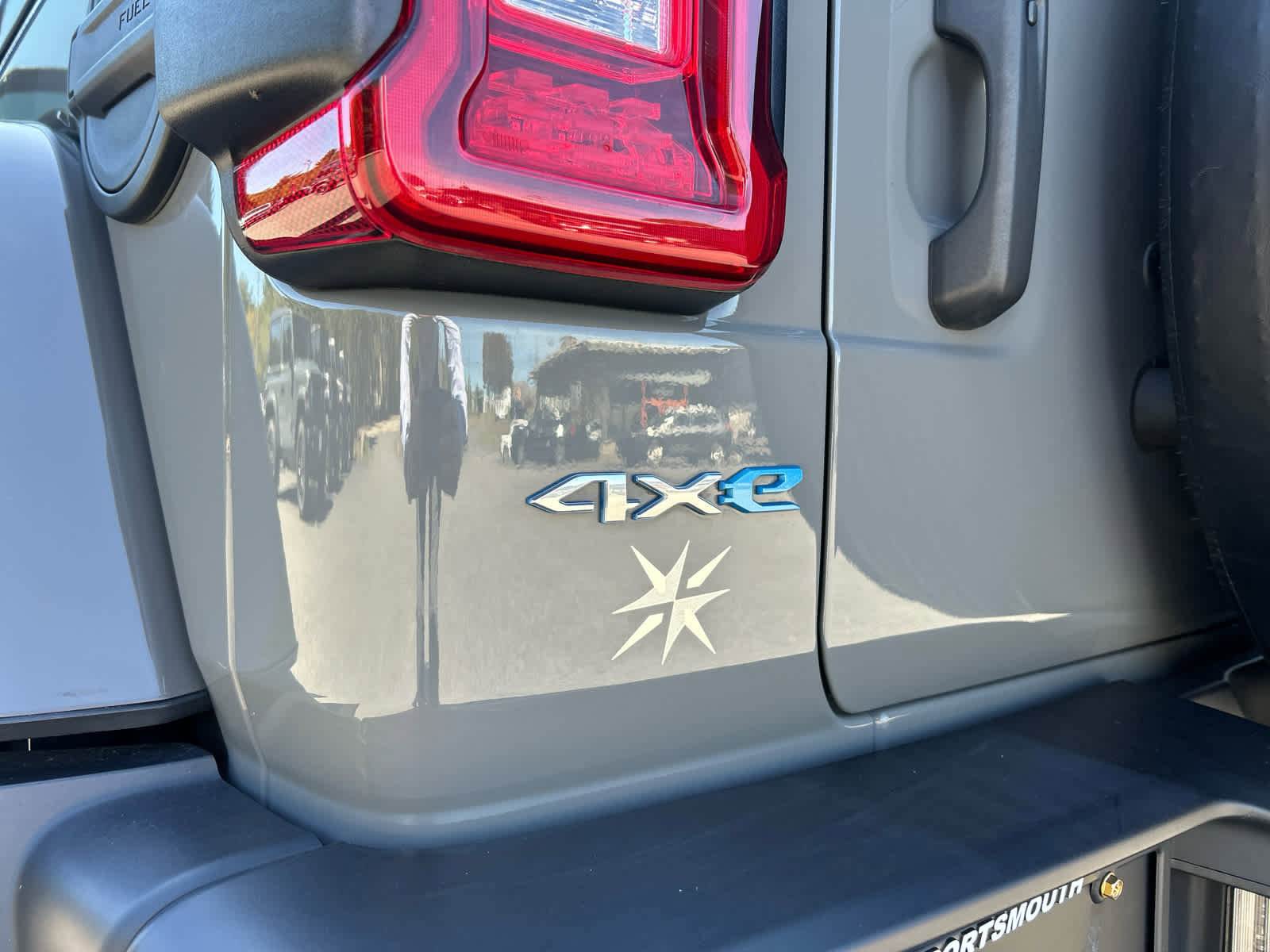 Used 2022 Jeep Wrangler Unlimited Sahara w/ Safety Group image 54