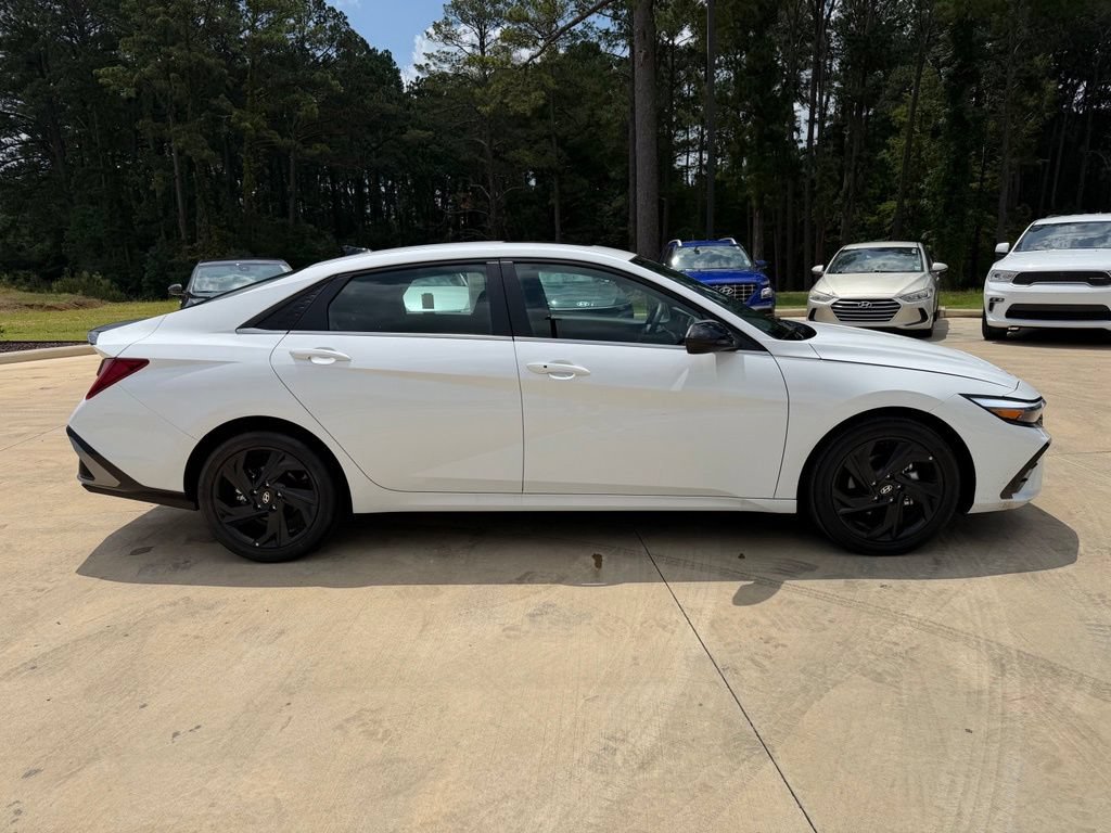 Certified 2026 Hyundai Elantra SEL Sport Premium FWD image 6