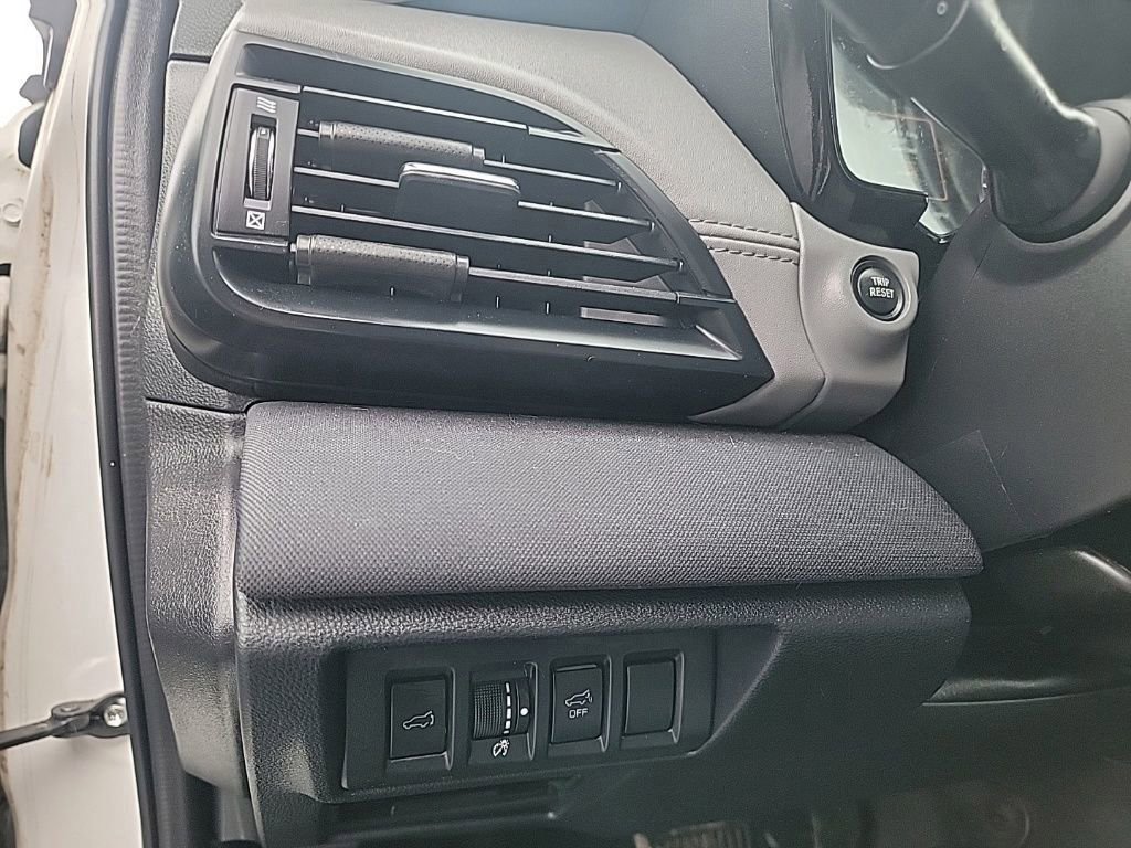 Used 2023 Subaru Outback Premium image 39