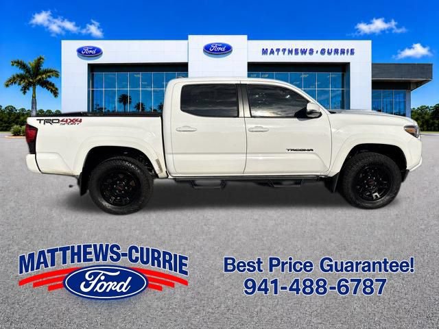 Used 2019 Toyota Tacoma TRD Sport w/ Technology Package AWD/4WD image 3