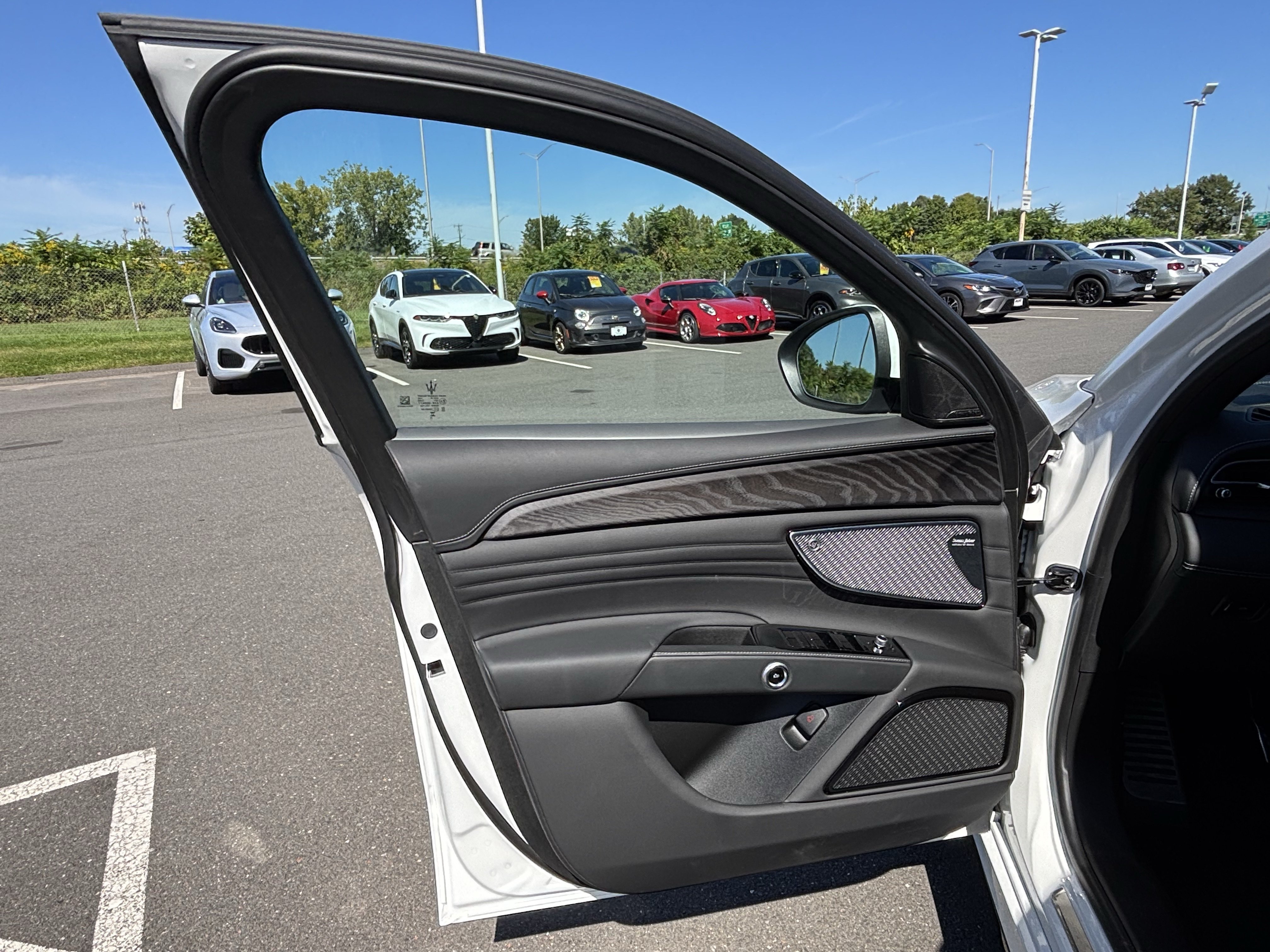 Used 2026 Maserati Grecale Folgore AWD/4WD image 34