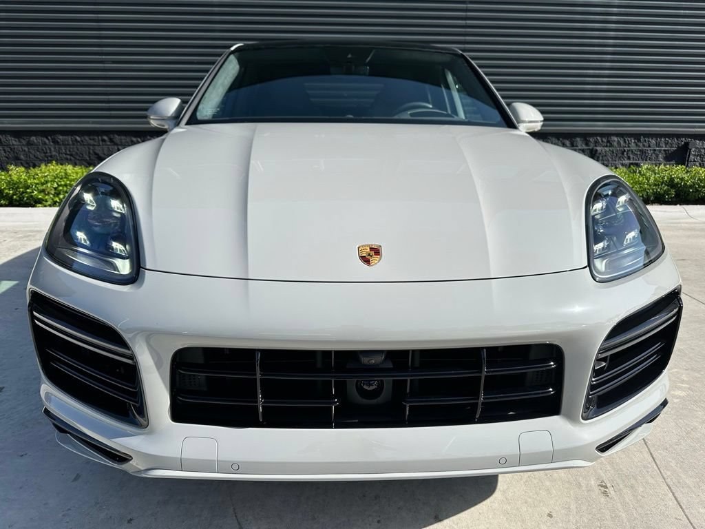 Certified 2023 Porsche Cayenne Turbo AWD/4WD image 7