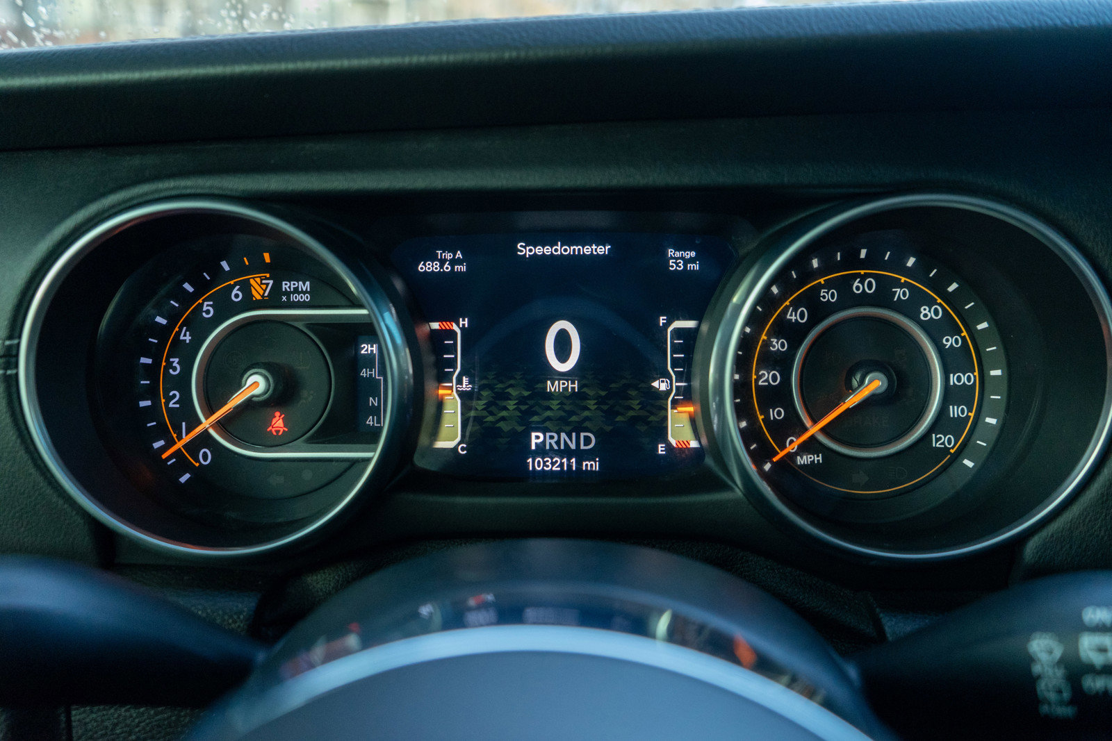 Used 2018 Jeep Wrangler Unlimited Sahara w/ Uconnect 4C Nav & Sound Group image 12