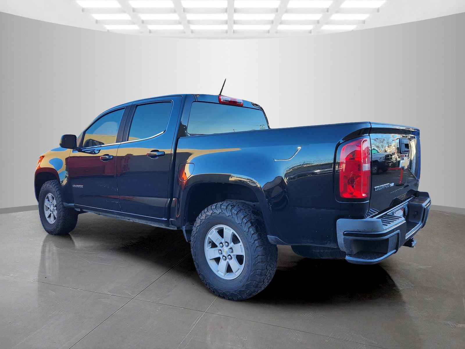 Used 2020 Chevrolet Colorado W/T w/ WT Convenience Package image 5