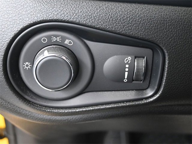 Used 2023 Jeep Renegade Latitude image 13
