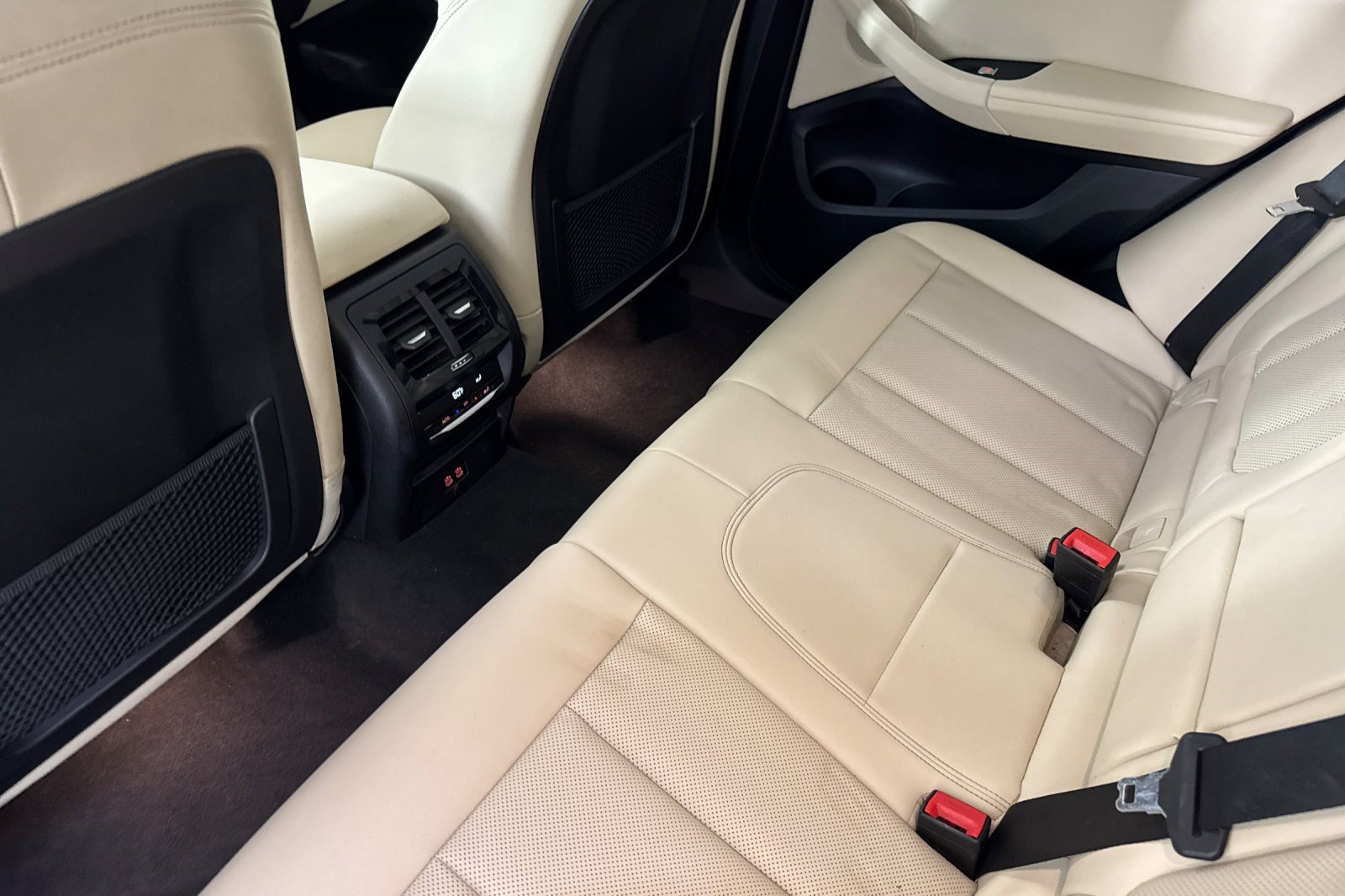Used 2023 BMW X3 sDrive30i w/ Premium Package RWD image 23
