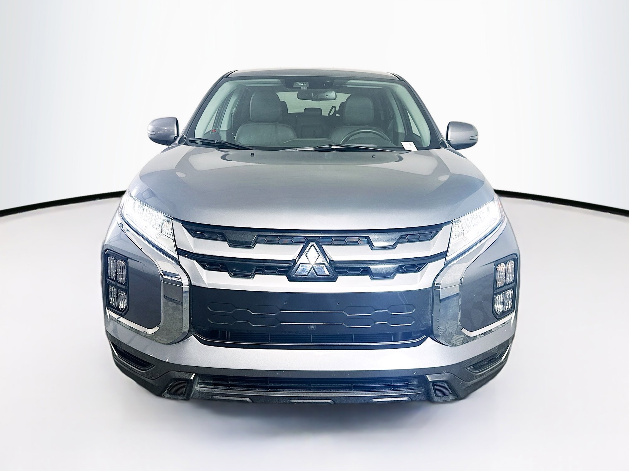 Used 2025 Mitsubishi Outlander Sport SE image 2