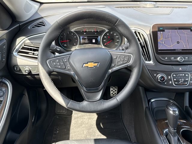 Used 2017 Chevrolet Malibu Premier w/ Premier Sun and Wheel Package FWD image 12