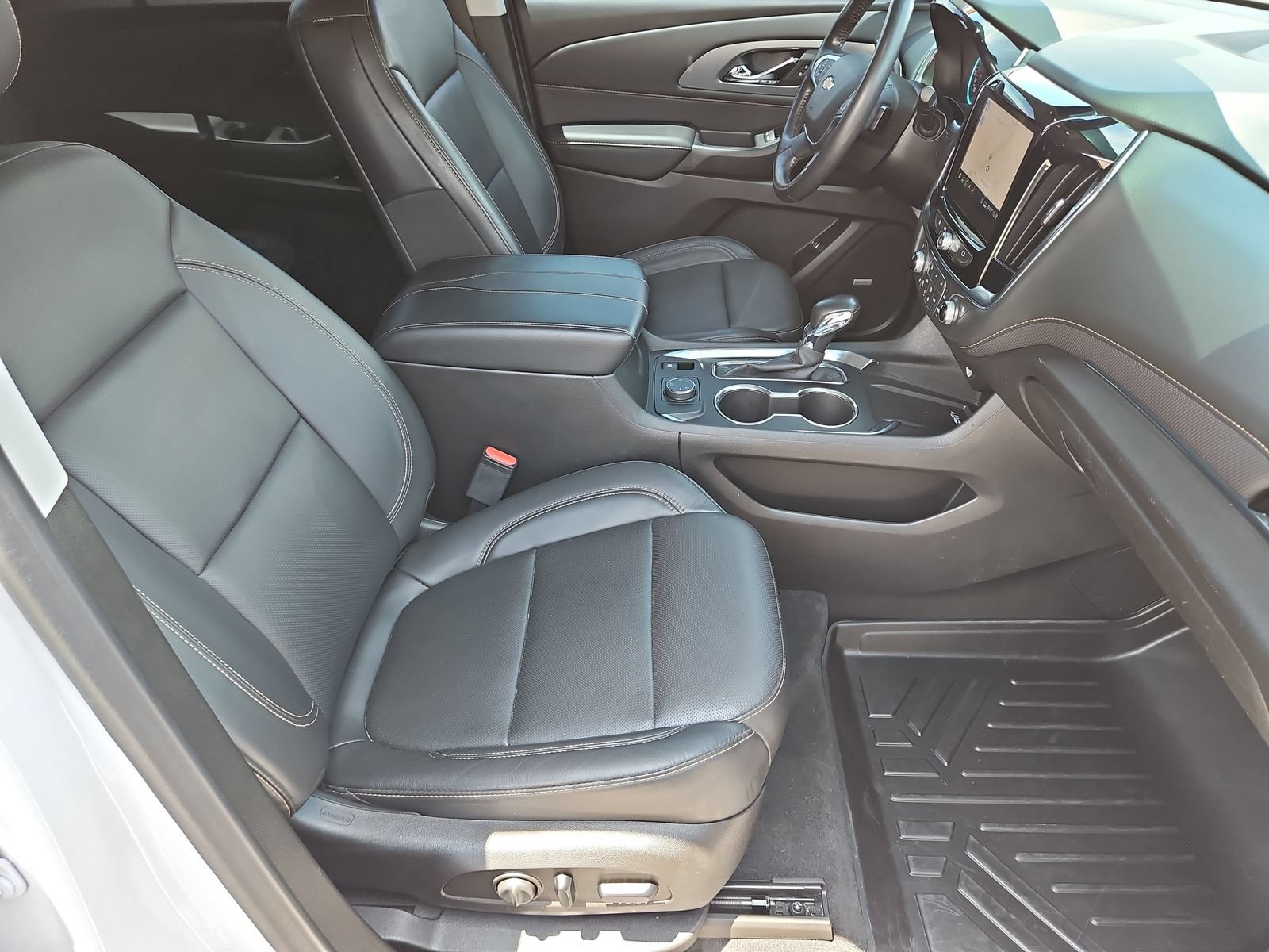 Used 2021 Chevrolet Traverse Premier w/ Redline Edition AWD/4WD image 21