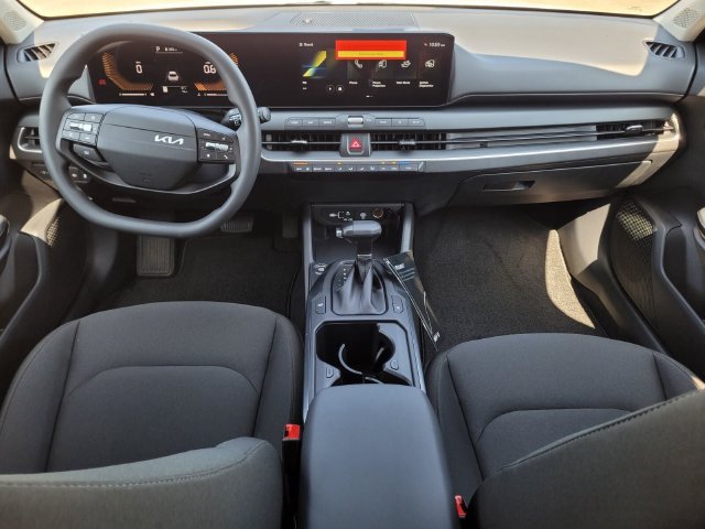 New 2026 Kia K4 FWD image 13