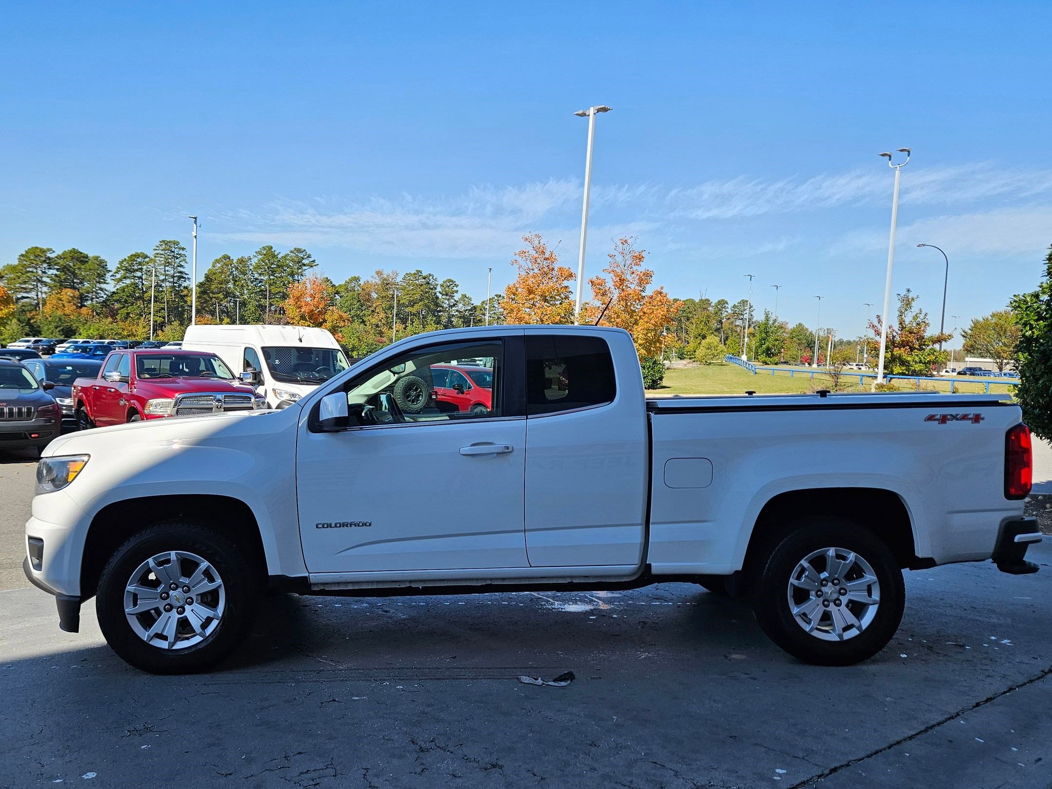 Used 2020 Chevrolet Colorado LT w/ Safety Package image 4