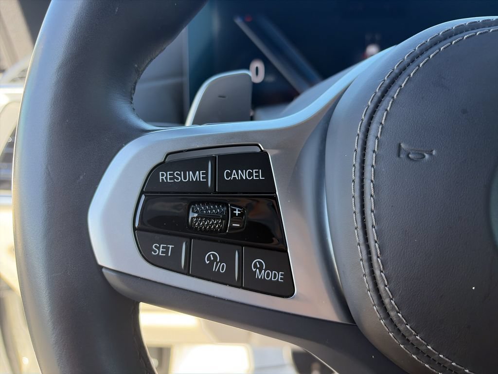 Used 2025 BMW X5 sDrive40i w/ M Sport Package RWD image 21