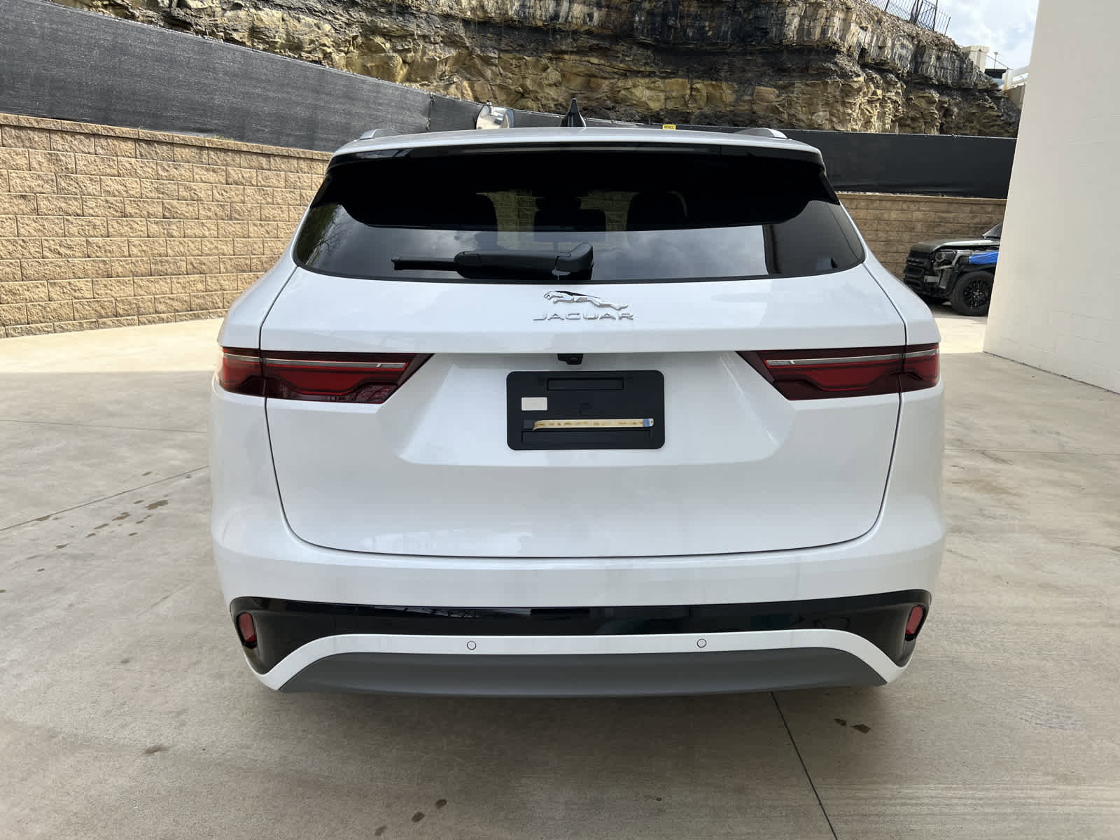 Used 2025 Jaguar F-PACE R-Dynamic S image 4