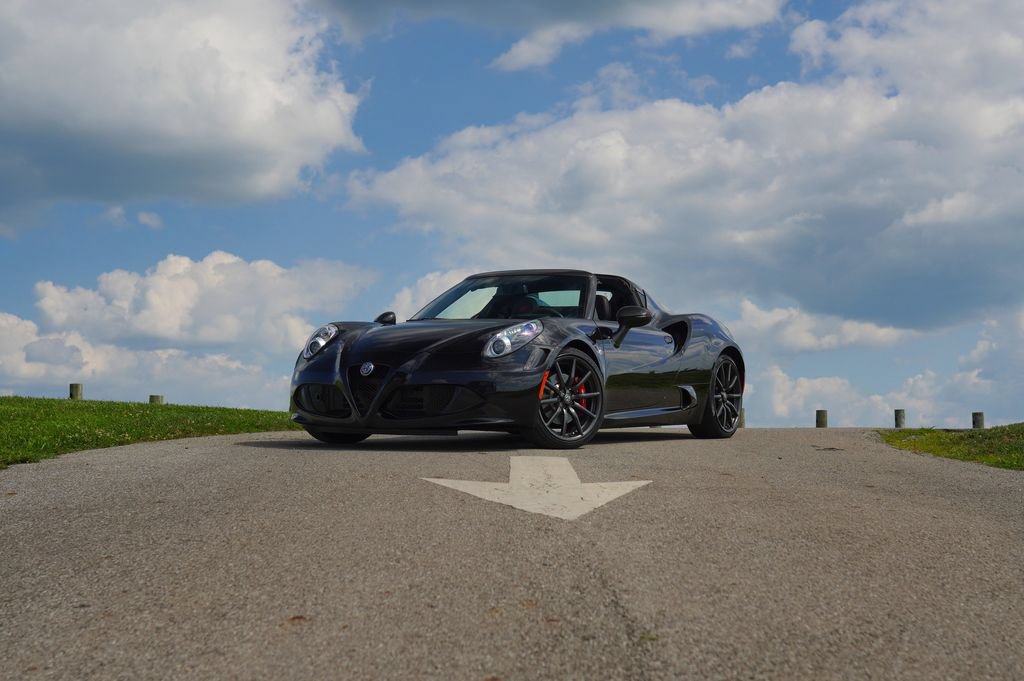 Used 2019 Alfa Romeo 4C Spider RWD image 13