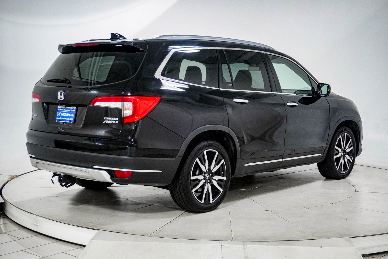Used 2019 Honda Pilot Touring image 12