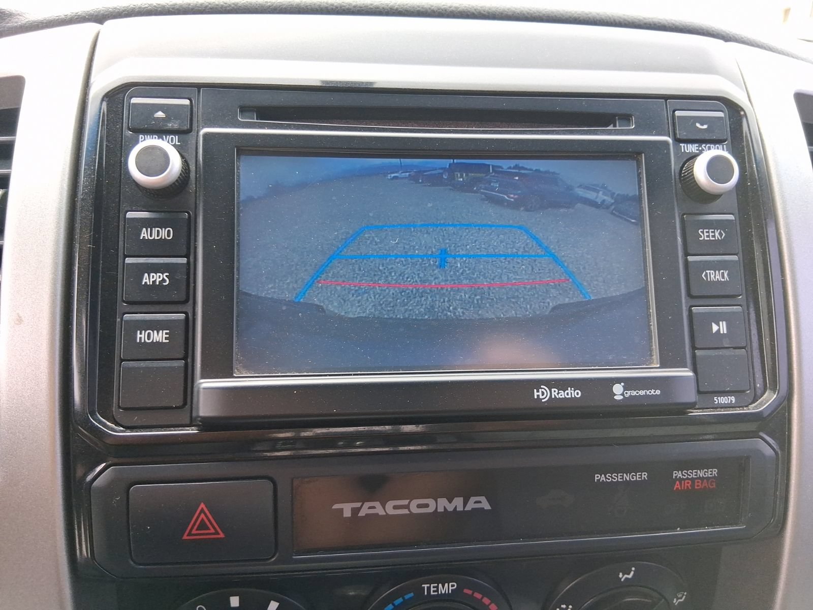 Used 2015 Toyota Tacoma PreRunner w/ TRD Off-Road Package RWD image 28