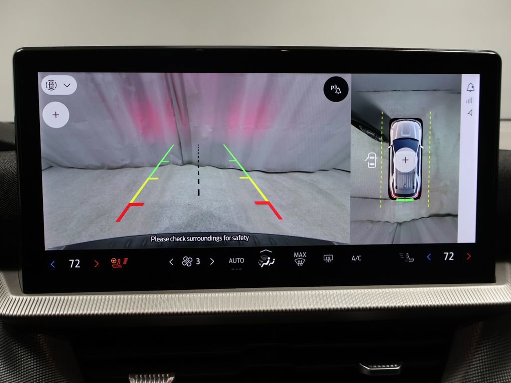 Used 2025 Ford Explorer ST-Line w/ ST-Line Street Pack image 28