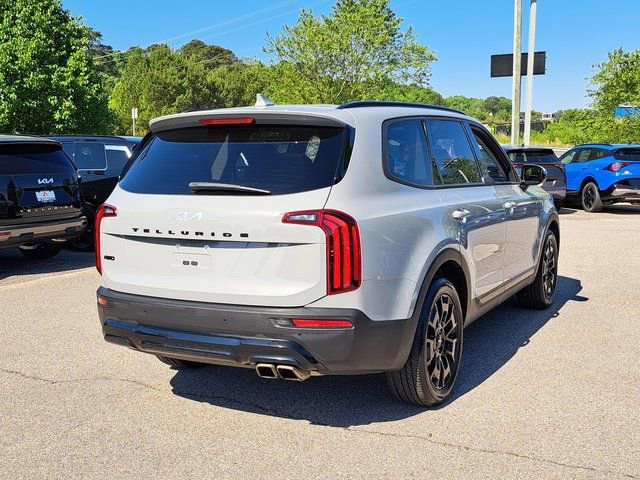 Used 2022 Kia Telluride SX w/ Nightfall Edition Package AWD/4WD image 5
