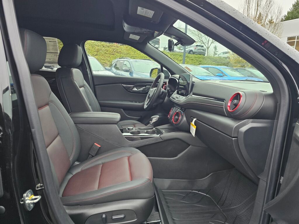 New 2025 Chevrolet Blazer RS w/ Driver Confidence II Package image 11