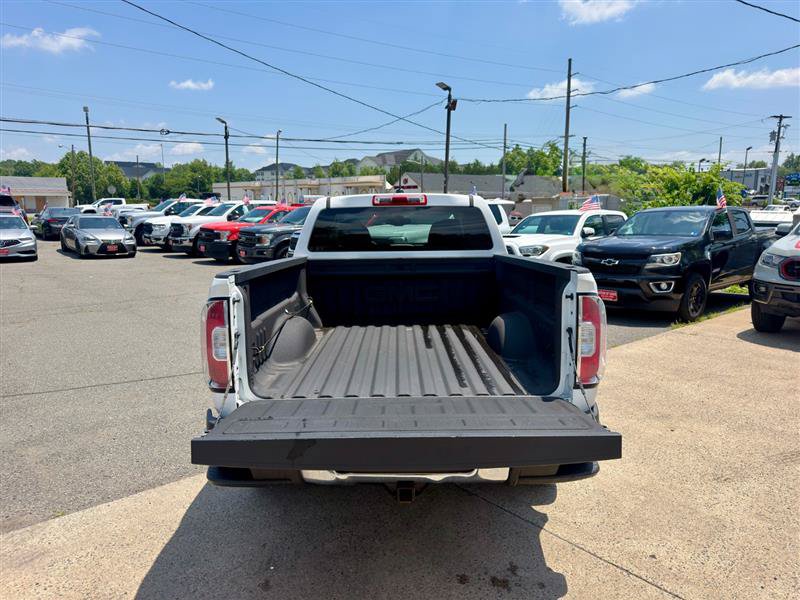 Used 2018 GMC Canyon SLE w/ Trailering Package AWD/4WD image 4